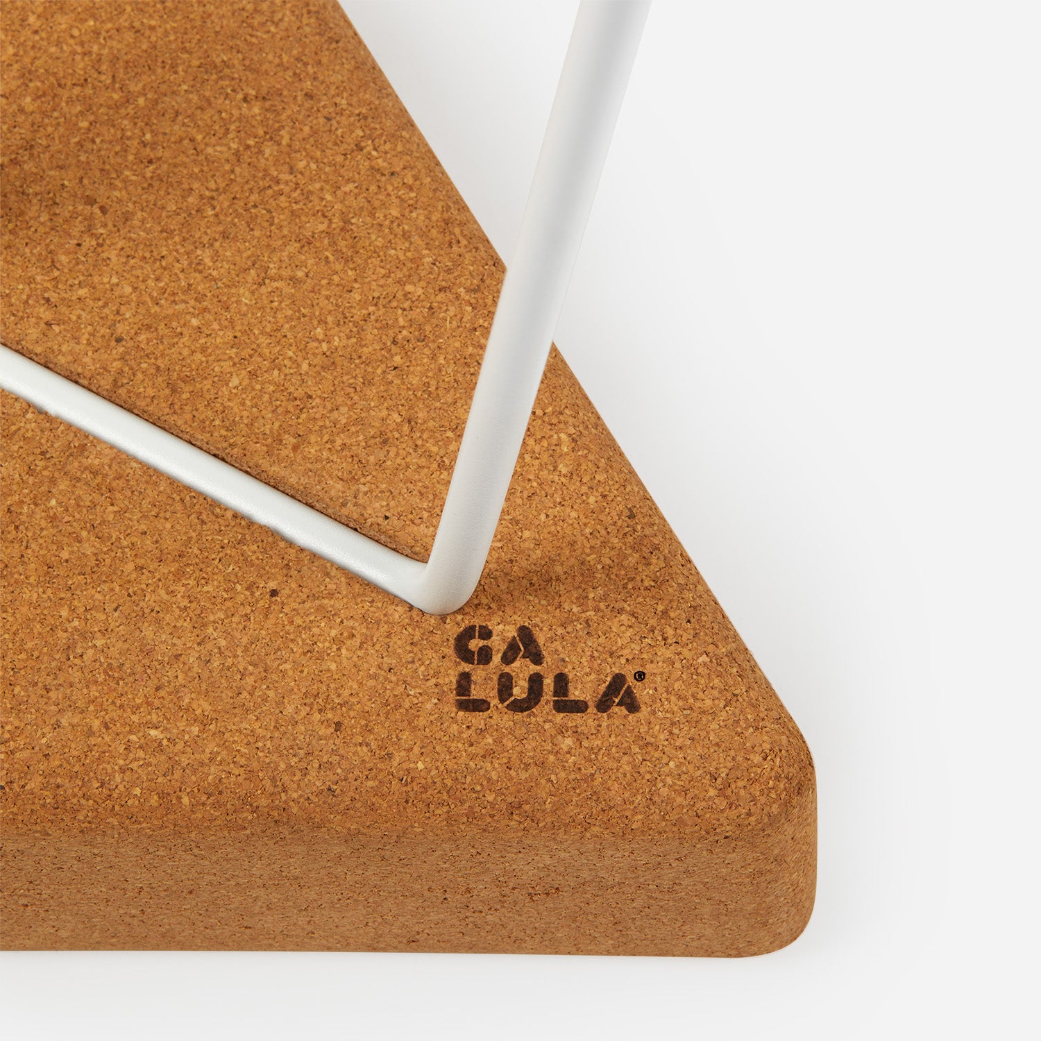 Três stool/table - light cork